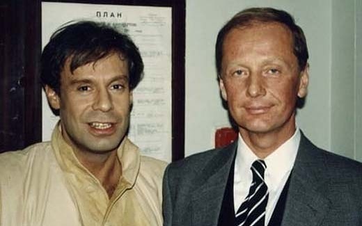 Главное, что руки не базуки: Поклонники восхищены, каким качком стал Ефим Шифрин