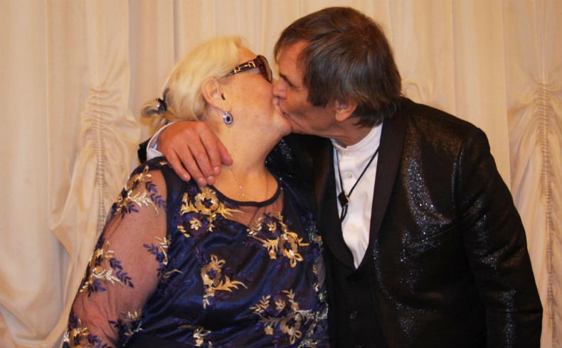 Вытащить из пансионата для пожилых: сын Бари Алибасова считает своим долгом помо