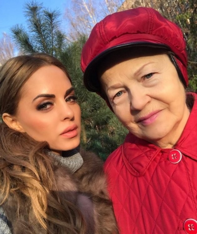 Дом-2. Новости / Быть или не быть? Самые романтичные фото Ефременковой и Кучеров