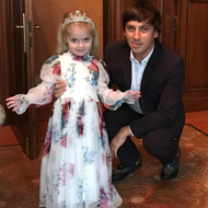 Галкин и Пугачева нарядили четырехлетнюю дочь в дорогие меха