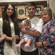«Как похожи!»: Оля Рапунцель познакомила дочь с мамой Димы Дмитренко