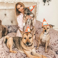 Ольга Орлова отметила день рождения в компании собак