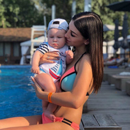 Дана Николенко планирует побег от мужа с ребёнком 