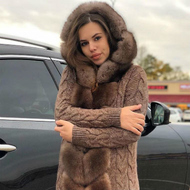 Саша Артёмова отучает дочь от груди ради фигуры
