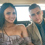 Жарикова с мужем подрабатывают на новогодних корпоративах