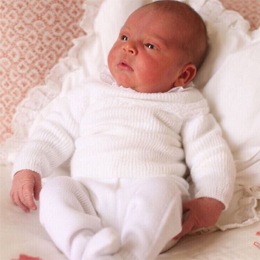 В Сеть попали снимки новорожденного сына Кейт Миддлтон
