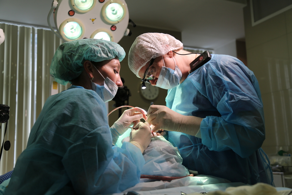 Сергей Захарьяш не одоюрил желание возлюбленной лечь на операционный стол ​Фото: Яна Фиткевич 