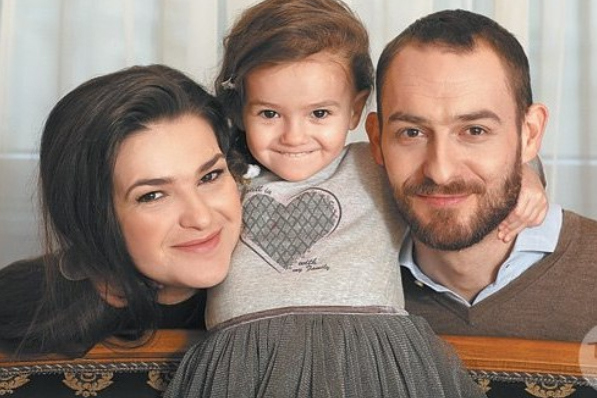 Виктория Райдос с дочкой Варварой и мужем Василием Бойковым Фото: «Инстаграм»  