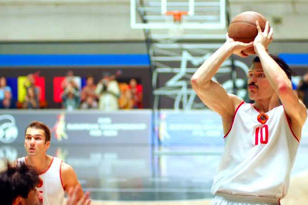 Финальный матч между сборными Америки и Советского Союза на Олимпиаде в Мюнхене стал кульминационным моментом картины ​Фото: Кадр из фильма 