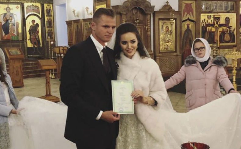 Сегодня Дмитрий Тарасов и Анастасия Костенко заключили брак на небесах Фото: «Инстаграм» 