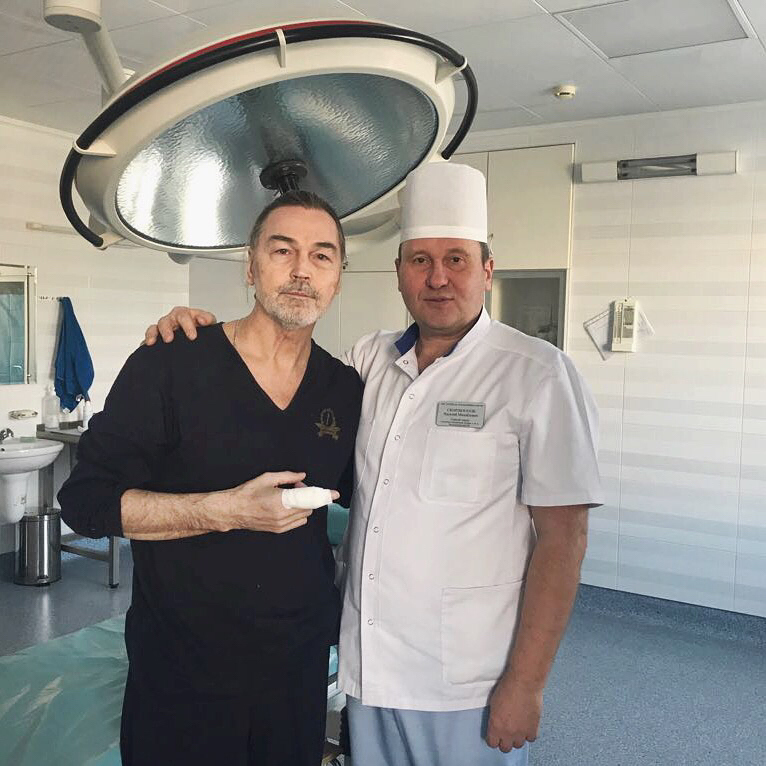 Никас уже почти два месяца находится в больнице Фото: «Инстаграм» 