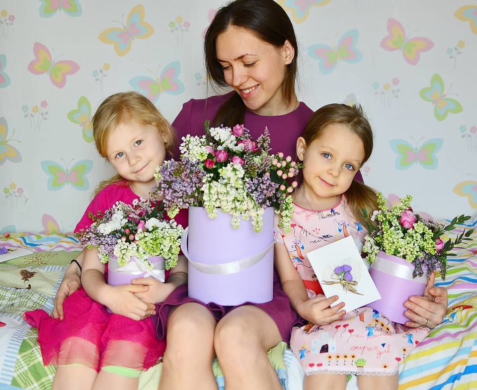 Маша с дочерями Варей и Лизой ​Фото: «Инстаграм» 