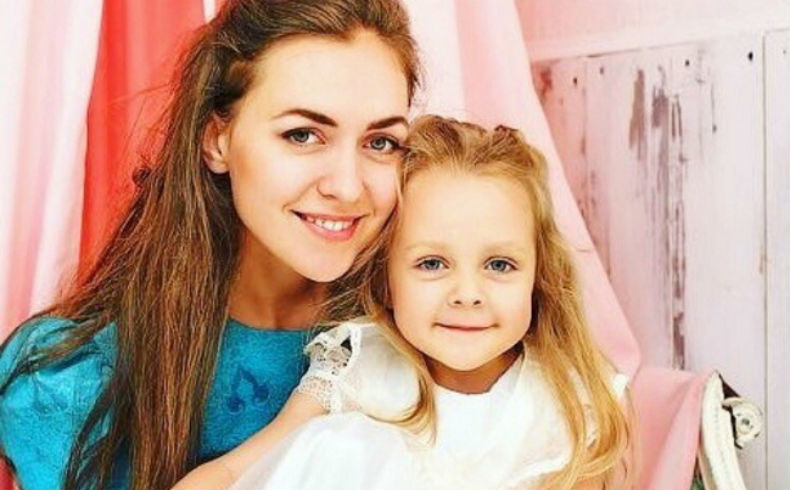 Маша Круглыхина и ее дочь Лиза Фото: «Инстаграм»