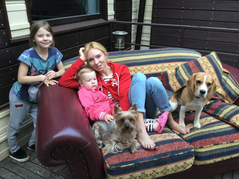 Татьяна Тотьмянина с дочерьми Лизой и Мишель ​Фото: «Инстаграм» 
