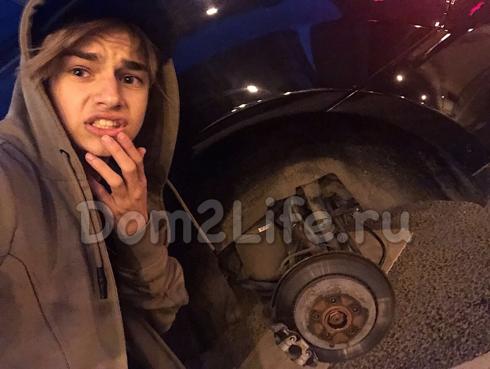 Никита попал в аварию ​Фото: Dom2Life.ru 