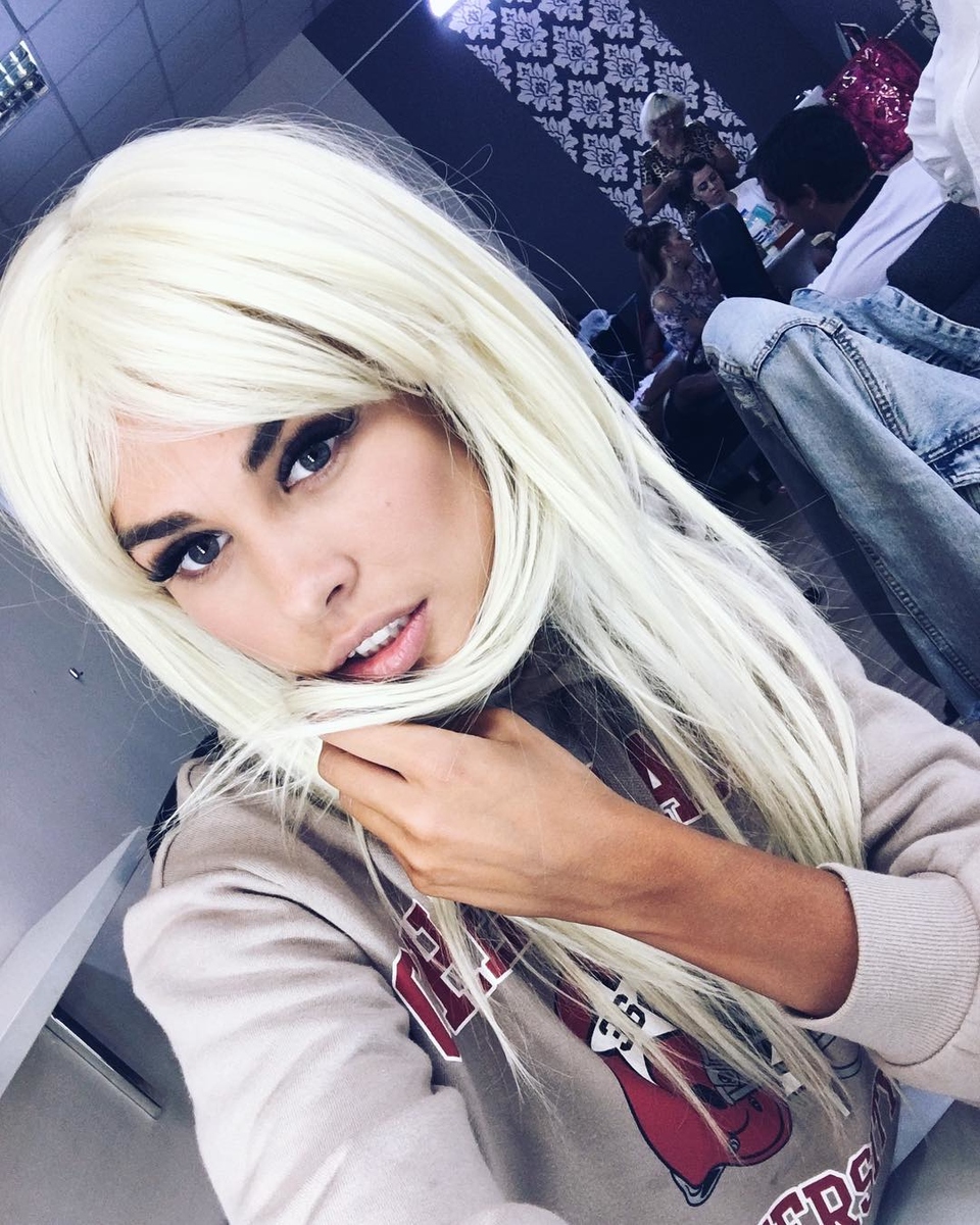 Ира примерила образ блондинки Фото: «Инстаграм» 