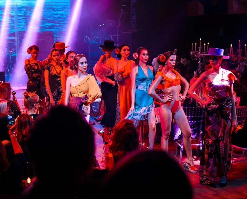 Наступление первых холодов – отличный повод, чтобы обновить гардероб.