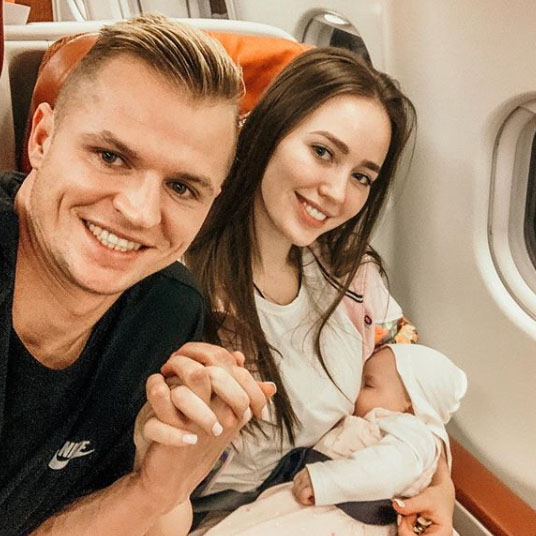 Тарасов и Костенко поделились снимком из самолёта ​Фото: «Инстаграм»  