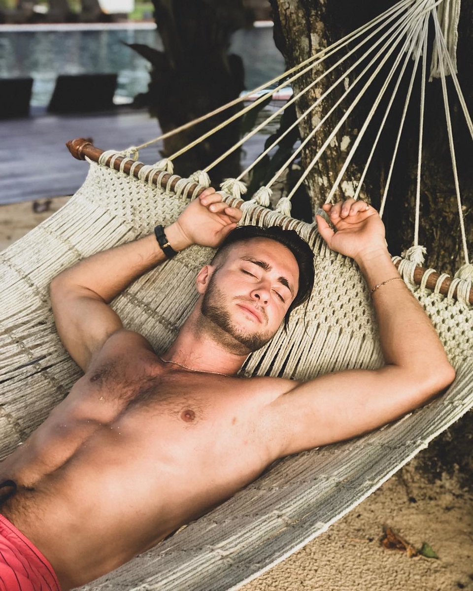 Безус не скрывает, что обожает нудистские пляжи ​Фото: «Инстаграм» 