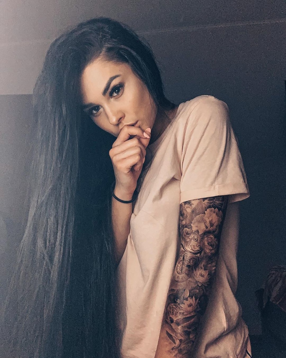 Эволюция больших татуировок для девушек на руке