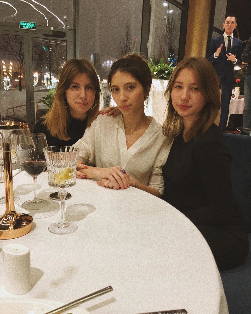 Три дочери Меладзе от первого брака — Софико, Инга и Арина ​Фото: «Инстаграм»  