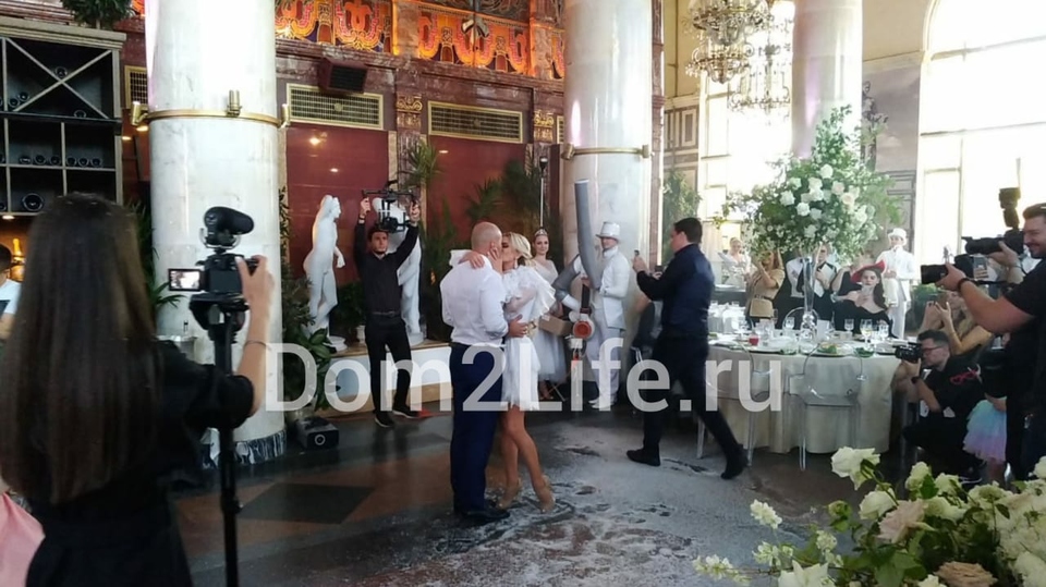 Андрей и Кристина порадовали гостей своим красивым танцем Фото: Ксения Гизатулина, Dom2Life.ru  
