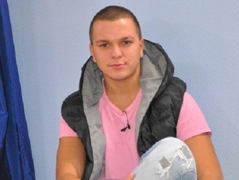 Dom2Life.ru собрал архивные снимки экс-участника. 