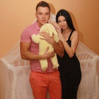 Dom2Life.ru собрал архивные снимки экс-участника. 