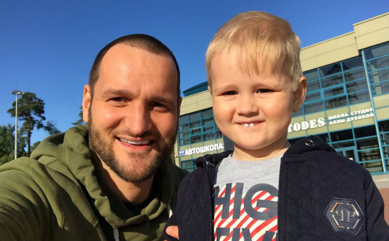 Лёша Самсонов с сыном Мироном ​Фото: «Инстаграм» 