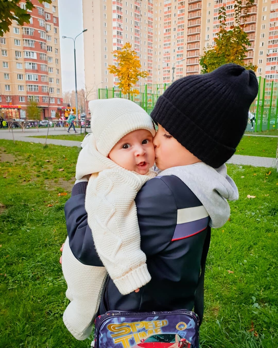 Родители приняли решение разлучить Кирилла и Льва ​Фото: «Инстаграм»  