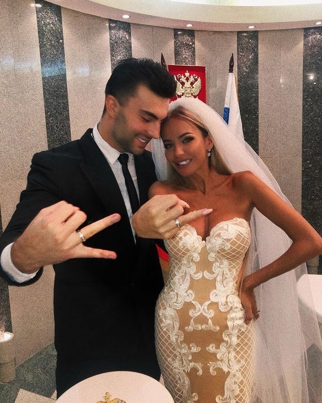 Лёша и Лиза всё ещё муж и жена Фото: «Инстаграм»