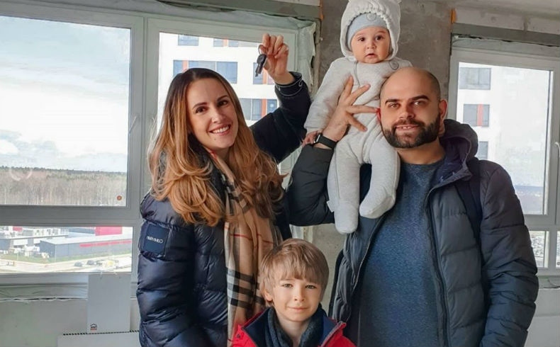 Оля и Илья Гажиенко с сыновьями&nbsp; ​Фото: «Инстаграм» 