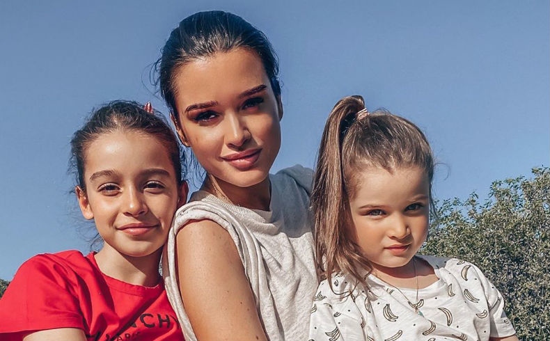 Ксения Бородина с дочерьми Марусей и Теоной&nbsp; ​Фото: «Инстаграм» 