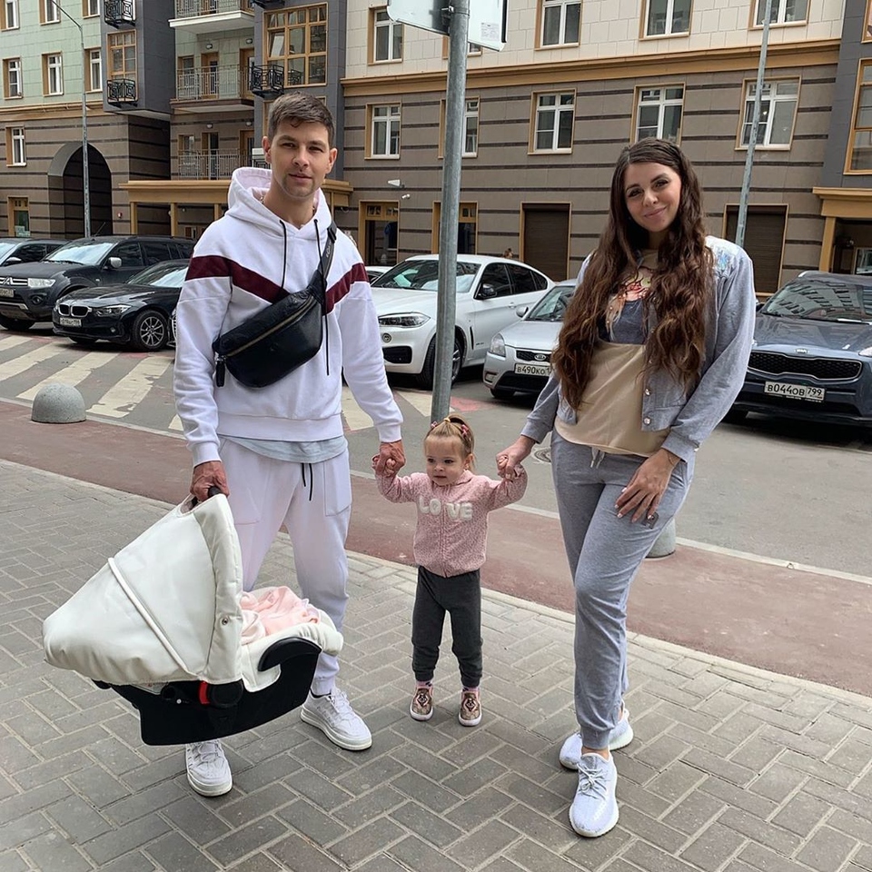 Василиса ревнует родителей к младшей сестре ​Фото: «Инстаграм» 