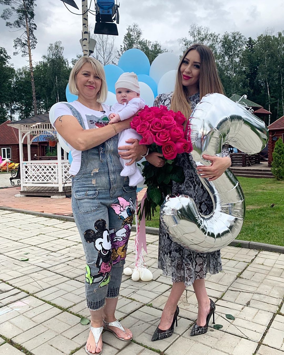 Татьяна Владимировна всегда рядом с дочкой Алёной и внуком Богданом ​Фото: «Инстаграм»  