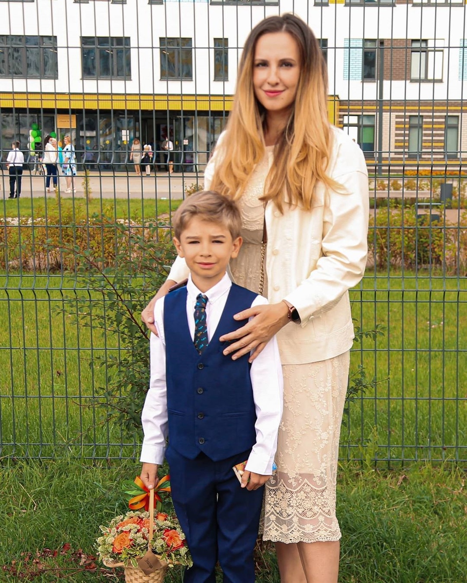 Оля растрогалась, провожая сына в первый класс Фото: «Инстаграм» 
