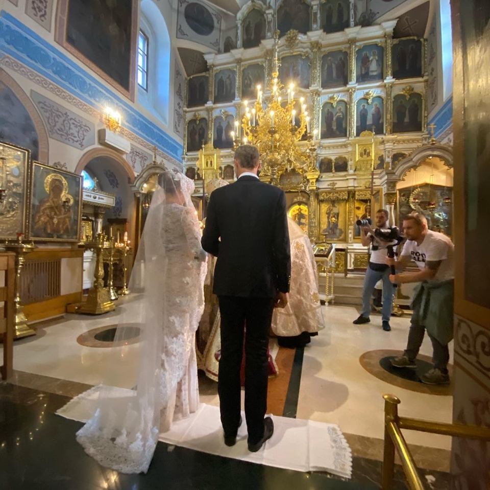 Пару венчал духовник Ксюши, владыка Антоний ​Фото: «Инстаграм»  